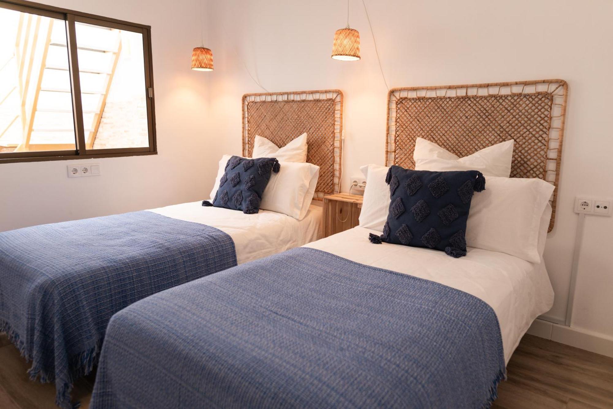 Calvario 53 By 7Escalones โรตา ภายนอก รูปภาพ