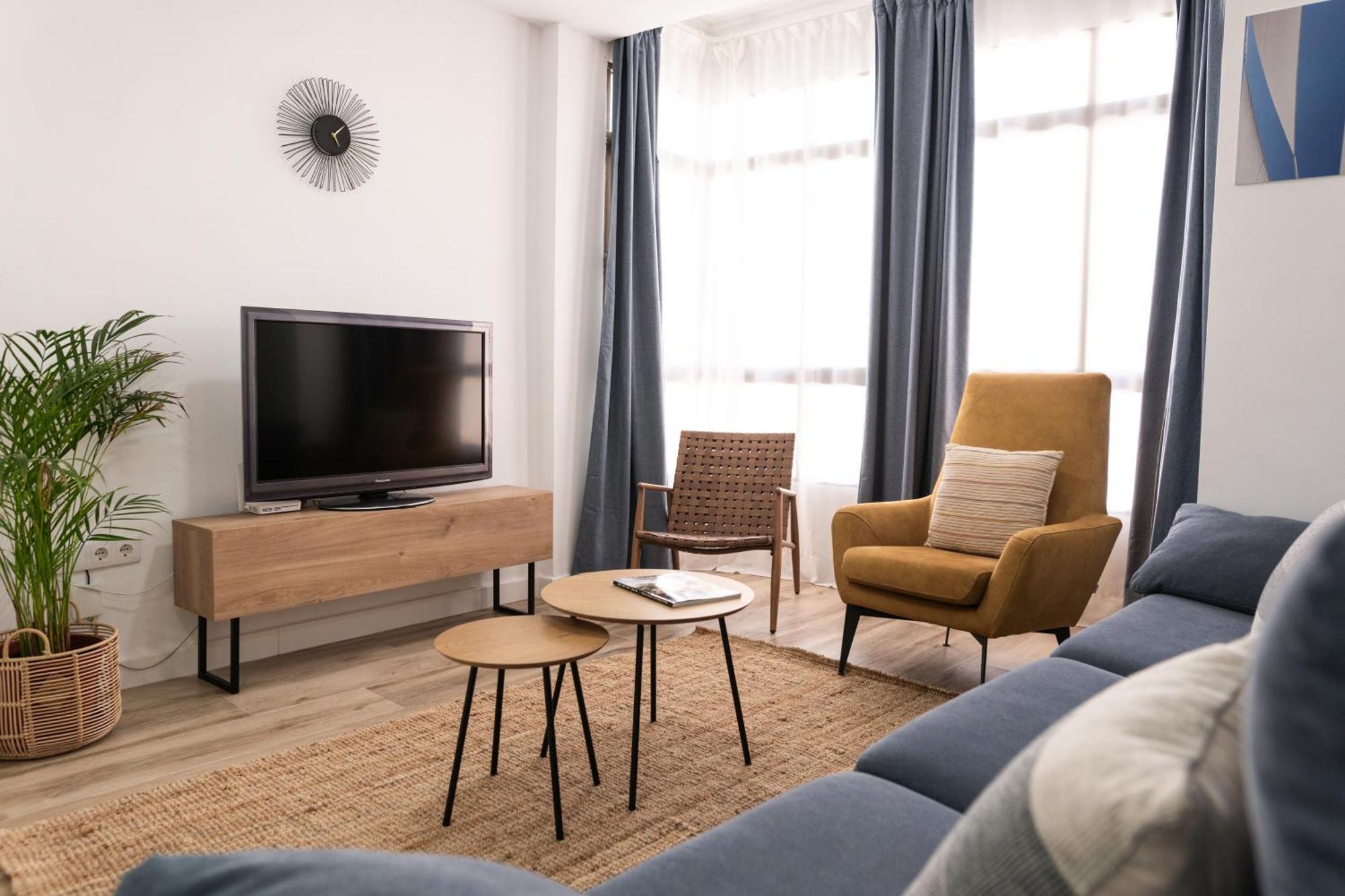 Calvario 53 By 7Escalones โรตา ภายนอก รูปภาพ