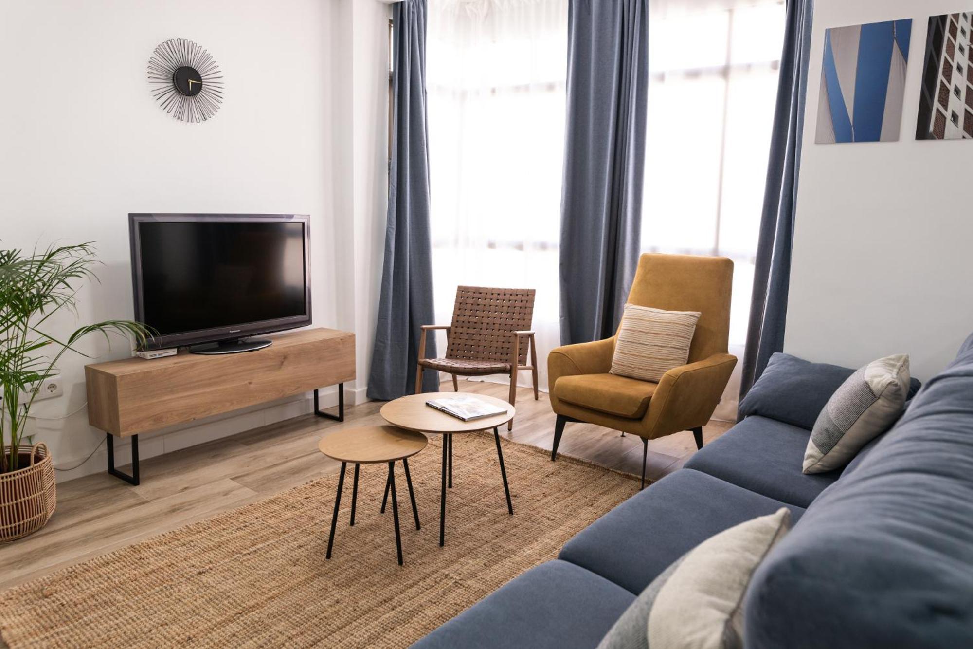 Calvario 53 By 7Escalones โรตา ภายนอก รูปภาพ